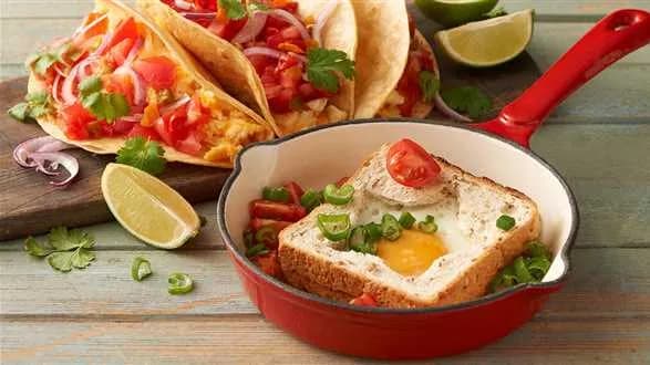2 sposoby na śniadanie z jajem