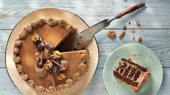 Tort czekoladowo-orzechowy