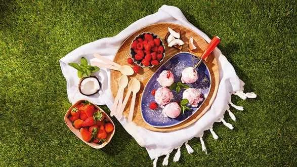 Lody waniliowo-malinowo-kokosowe