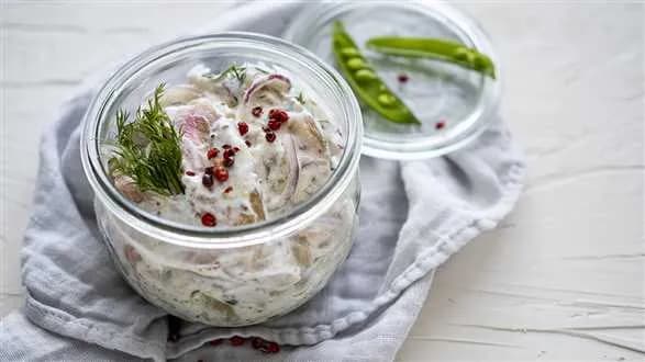 Wegańskie śledzie à la matias z bakłażana