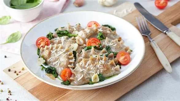 Gryczane pierogi z bobem