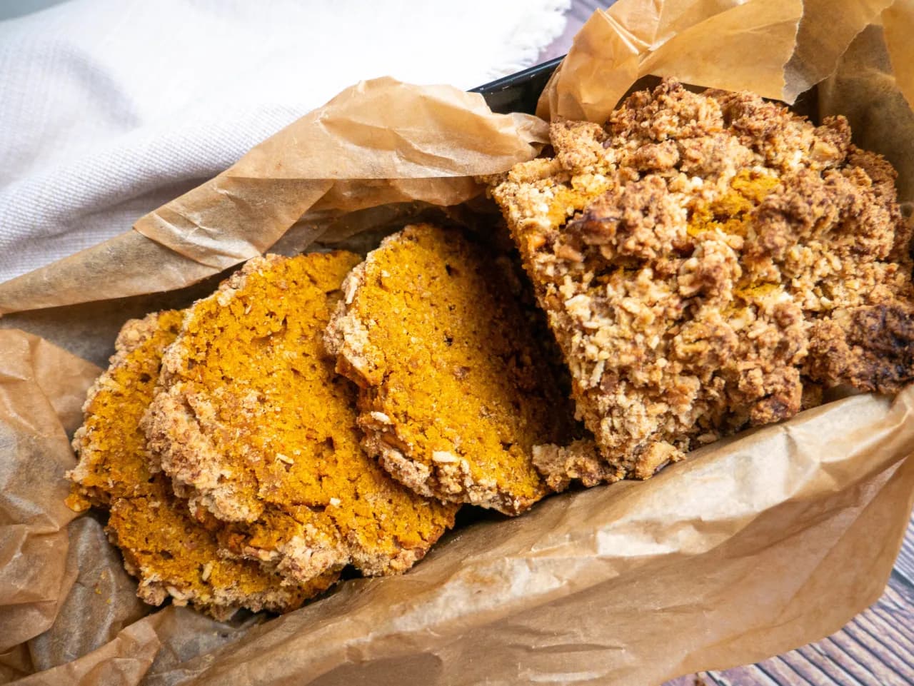 Jak zrobić ciasto dyniowe z mąki owsianej: prosty przepis na zdrowy deser