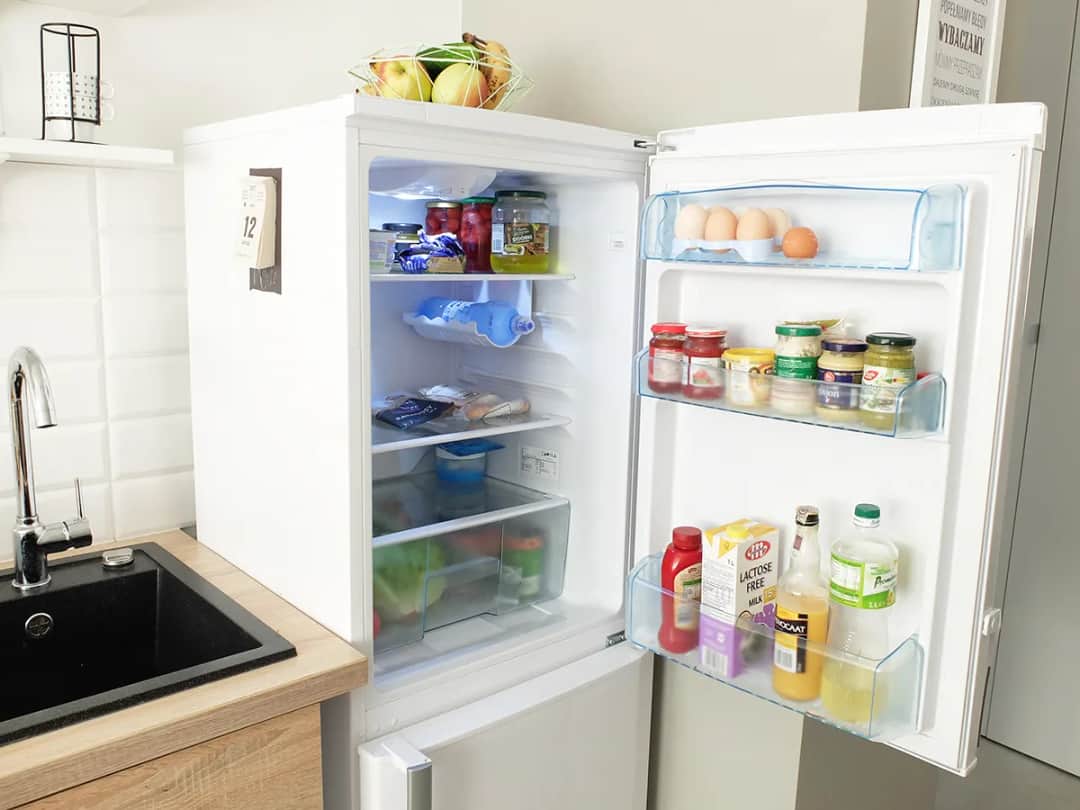 Jak przechowywać zupę w lodówce, aby uniknąć psucia i straty smaku