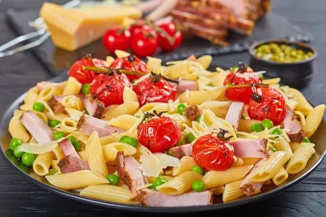 5 kreatywnych sposobów co zrobić z ugotowanego makaronu świderki w domu