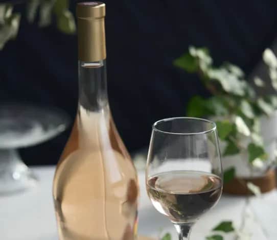 Do jakich potraw najlepiej pasuje wino półsłodkie?