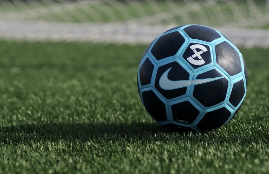 SAOT w piłce jak szybszy ofsajd zmienia transmisje i rozmowy w pubach