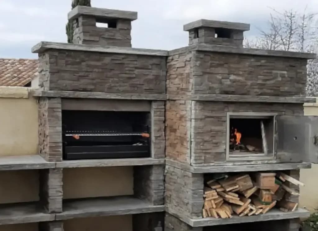 Grill z kamienia: Jak używać kamiennego grilla i najlepsze przepisy