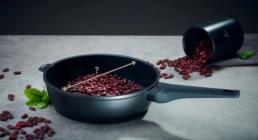 Jak zmierzyć średnicę patelni? Prosty sposób na dokładny pomiar