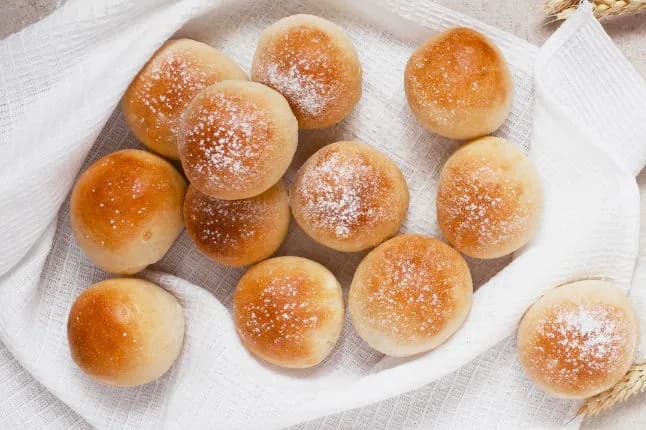 Jak przygotować zdrowe bułki dla niemowlaka: 3 proste przepisy