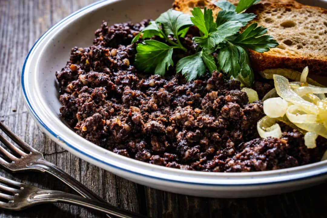 Jak usmażyć kaszankę na patelni idealnie – prosta receptura krok po kroku