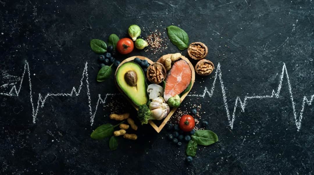 Dieta w chorobach serca i nadciśnieniu – wsparcie dietetyka klinicznego