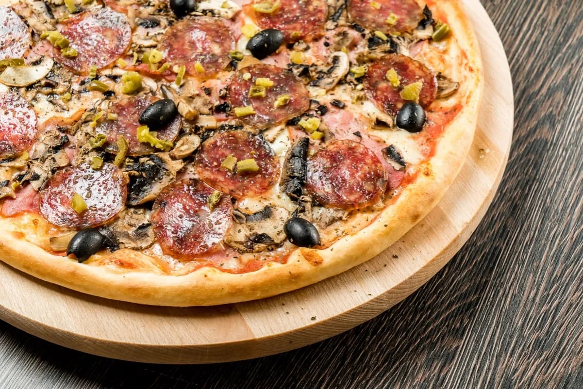 Kapary do pizzy: Jak wykorzystać ich wyjątkowy smak w kuchni